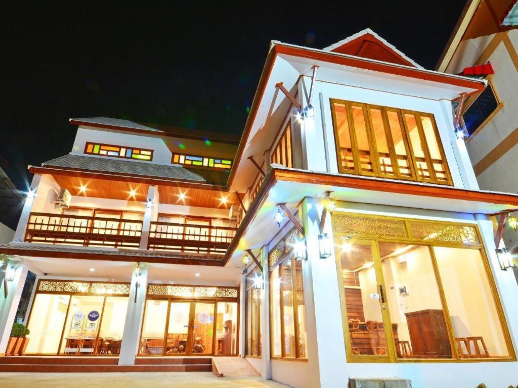 ดิ อินดิโก้ เฮ้าส์ แพร่ Hotel ภายนอก รูปภาพ